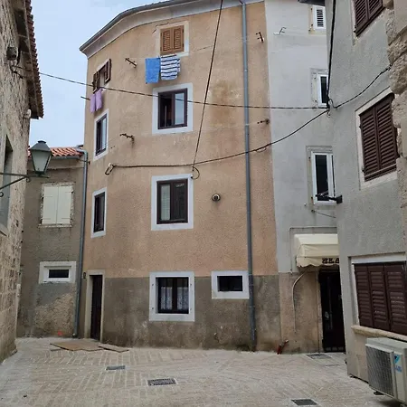 Appartement Isidorus Cres